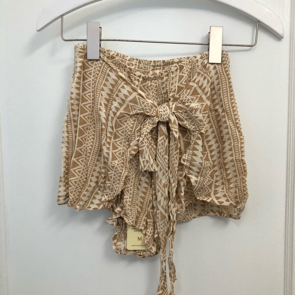 NWT shorts ✨ super cute!
